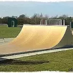 Burstow Skatepark - Burstow, Smallfield, Surrey, United Kingdom