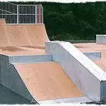 Llanharan Skatepark - Llanharan, Rhondda Cynon Taf, Wales, United Kingdom