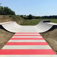 Skatepark d&#039;Ayguesvives - photo courtesy of Vulcano Skateparks