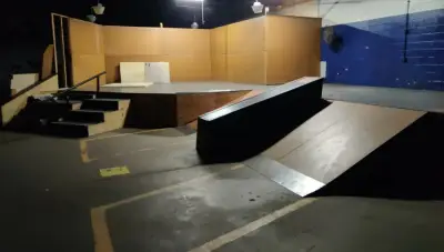 Earth Surf Indoor Skate Park - Chesterfield