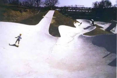 Cosmic Waves Skateboard Park - Kalamazoo MI (Photo: Bill Fergusson, Kevin Northrup)