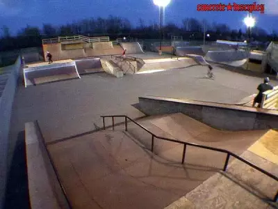 B3 Skatepark - Wheatfield New York - Photo by Betyth91