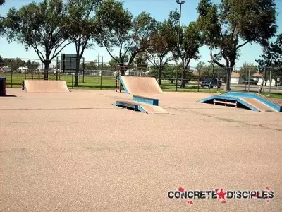 McDade Park Skatepark - Dumas, Texas, U.S.A.