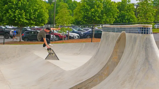 NEW SHERWOOD Oregon Skatepark!