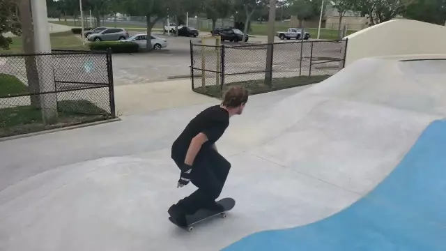 pump tracking at the new Bonita Springs skatepark